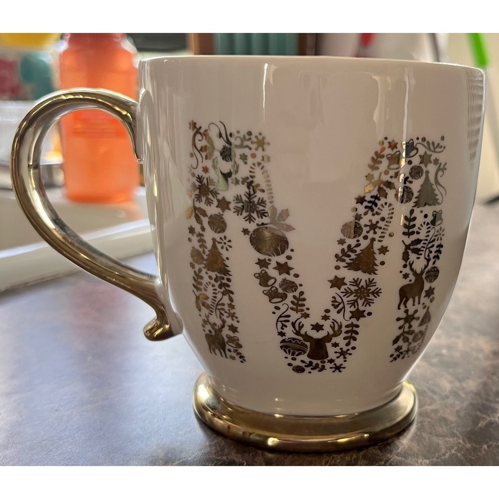 Monogram "M" mug in white with gold handle and gold M Ciroa Vintage - Picture 3 of 5